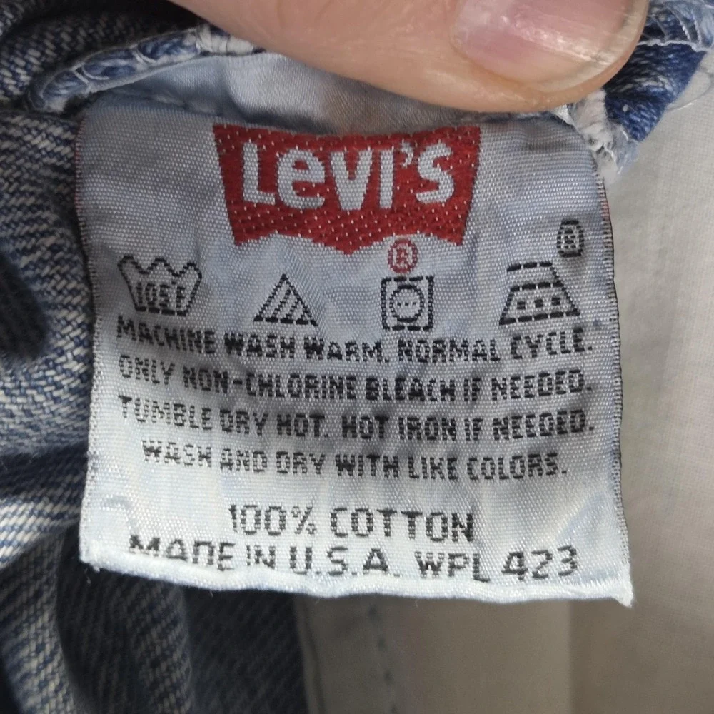 Levis seam 9236